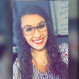 Meet your Posher, Tabitha